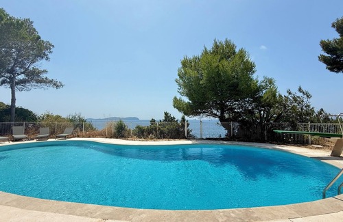Carqueiranne Villa | LE CANON - Exceptional waterfront home in Carqueiranne