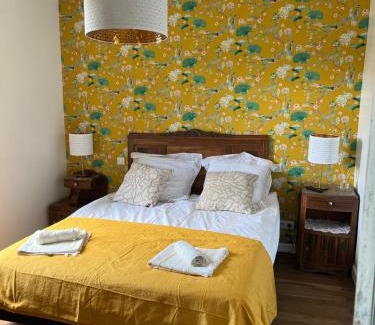 Saint-Julien-Gaulene House | Le CASTELOU d'IDA