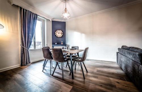 Brive-la-Gaillarde Apartment | Le Centre Tenant Éternel - 3 suites