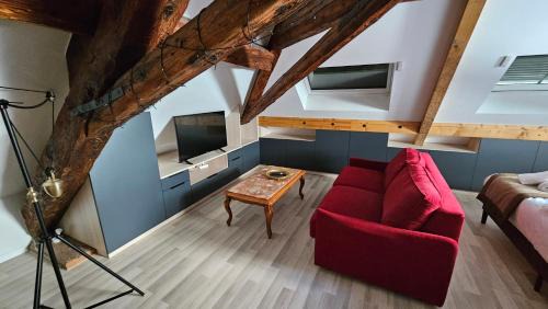 Grand Clement Apartment | LE CHÂTEAU GRANDCLEMENT à Villeurbanne aux portes de Lyon, l'écrin insoupçonné