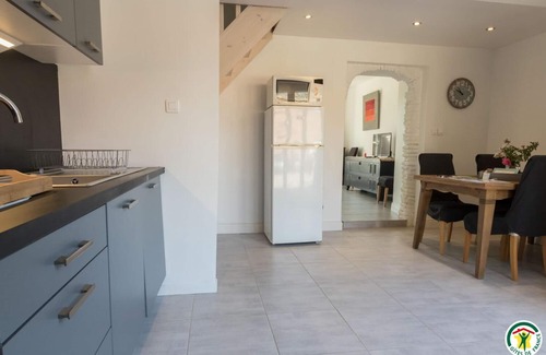 Varennes House | Le Château - VARENNES - Gîte