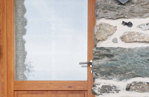 Bourg-Saint-Maurice Ski Chalet | Le Chalet de Simon - Great for families, group of friends or senior persons