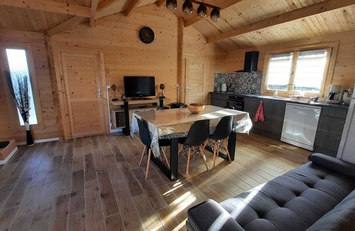 Jau-Dignac-et-Loirac Ski Chalet | Le Chalet Médocain Entre mer et Estuaire