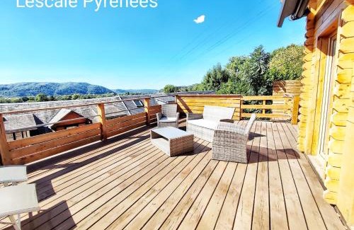 Bagneres-de-Bigorre Apartment | Le Chalet jacuzzi et Détente 4 Étoiles