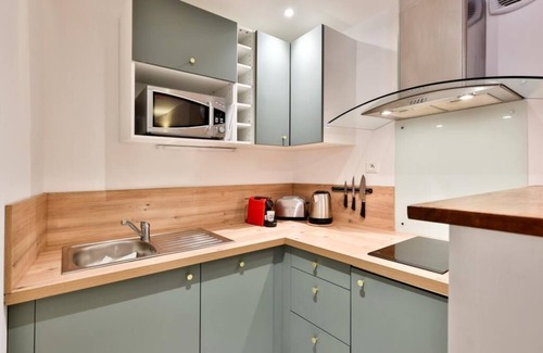 Perigueux Apartment | Le Charmant: Elegance and History at the foot of the Cathedral