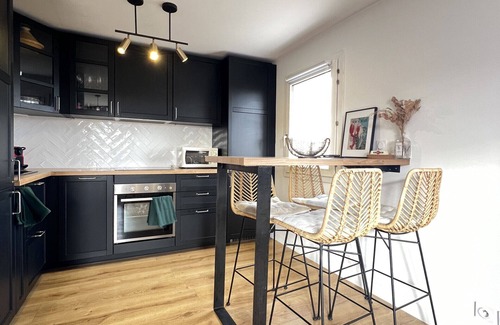 Soupetard Apartment | Le Charmant, Lumineux & calme - 2p/Parking/Balcon