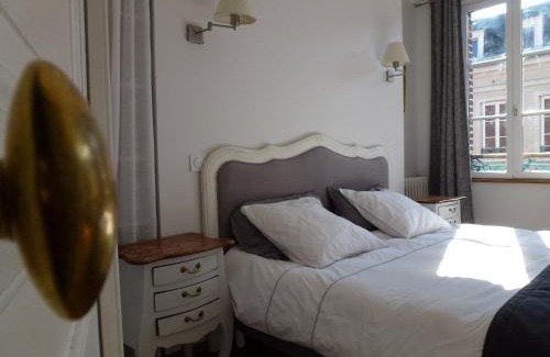 Honfleur Apartment | Le Charme à la Française