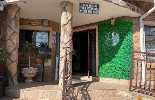 Umtata House | Le Chef BnB