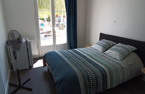 Rochefoucauld - Porte du Perigord Bed & Breakfast | Le cheminblanc suite parentale