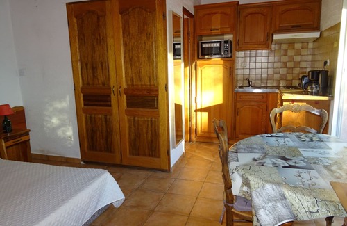 Roquebrune-sur-Argens Apartment | Le chene studio comfort
