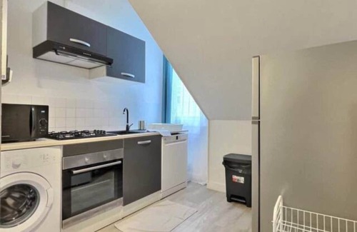 Miroir - Batignolles Apartment | "Le Ciel de Leboindre" 2bed station & center Free Park