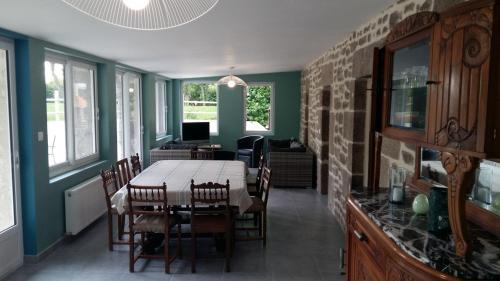 Montfarville House | Le Clos des Capitaines, entre mer et campagne