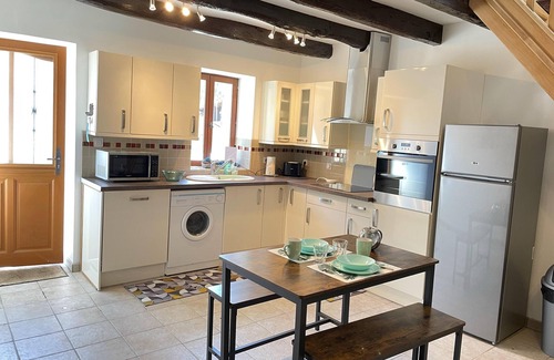 Saint-Hilaire-la-Treille Cottage | Le Cottage at The Moulin Treillard