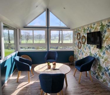 Pont-Bellanger House | le cocon d'amour " le moulin Michel avec jaccuzi pour 12 personnes"