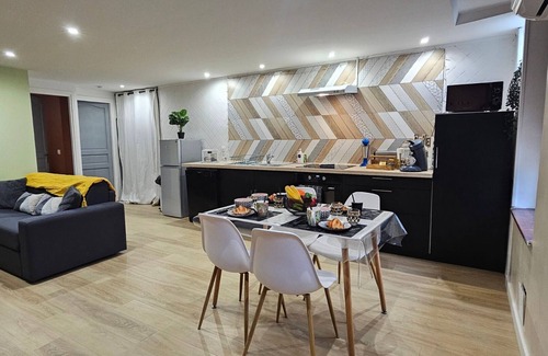 Bram Apartment | ✅Le Concorde *Comfortable 5 minutes from the train station and the Canal du Midi