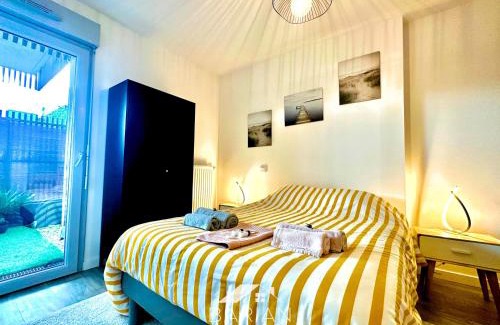 La Rochelle Apartment | Le cosy - Appt avec Patio - 10 min centre-ville - Linge & Ménage inclus