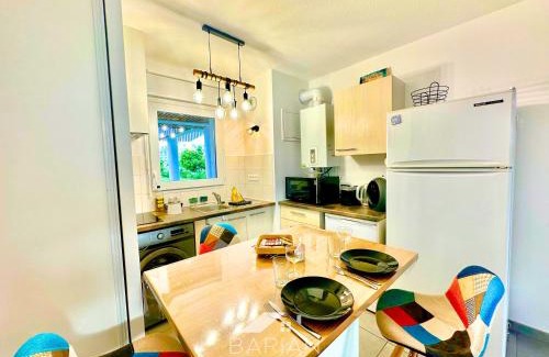 La Rochelle Apartment | Le cosy - Appt avec Patio - 10 min centre-ville - Linge & Ménage inclus