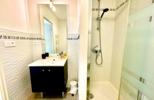 La Rochelle Apartment | Le cosy - Appt avec Patio - 10 min centre-ville - Linge & Ménage inclus