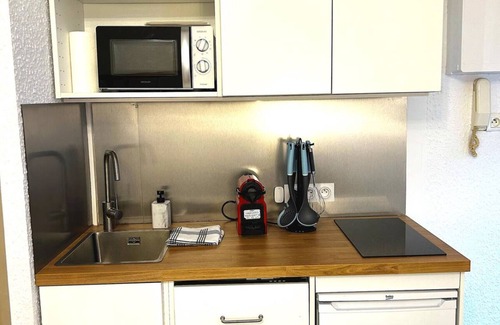 Quartier Administrations Apartment | Le Cosy Nîmois, charm & terrace in the heart of Nîmes, 4 minutes from the arena