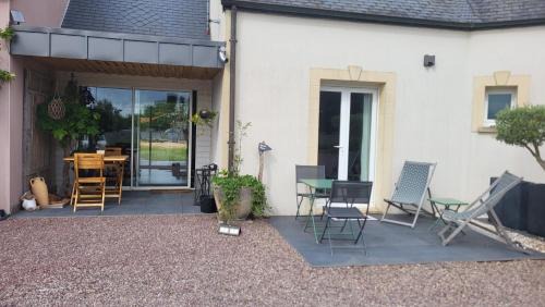 Le Molay-Littry Bed & Breakfast | Le coup de foudre