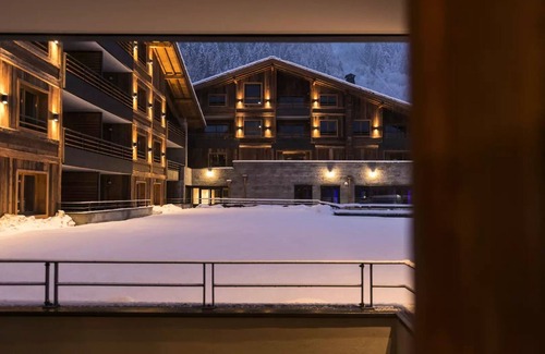 Chamonix City Centre Apartment | Le Cristal de Jade Residence* - MGM Hotels & Residences - 2 Room Apartment 4 People Garden View
