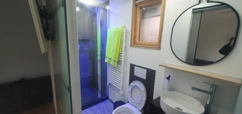 Vitry-sur-Seine Ski Chalet | Le cube II