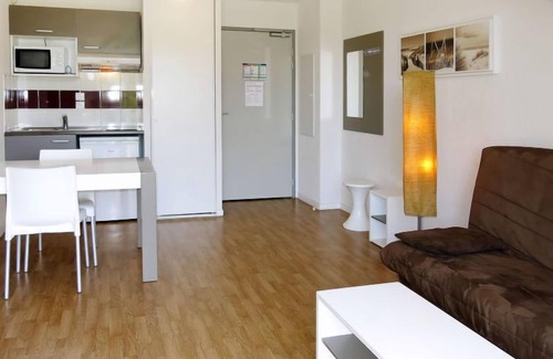 Auberville Apartment | Le Domaine de la Corniche by Interhome