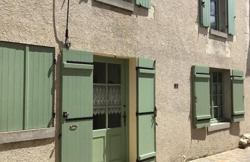 Saint-Aulaye-Puymangou House | Le Doux Nid La Romantique
