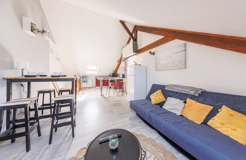 Montlucon Apartment | Le Duplex - Proche Gare