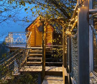 Foncine-le-Haut Ski Chalet | Le Féérik