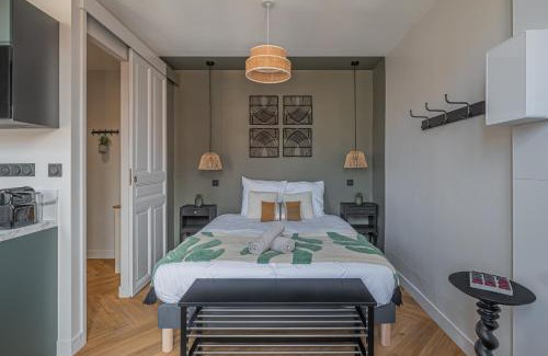Romans-sur-Isere Apartment | Le Félix Appart'Hotel, centre ville Romans-sur-Isère