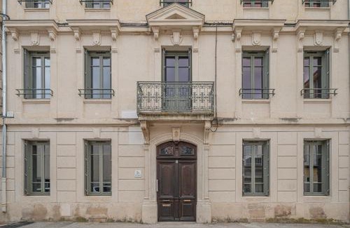 Romans-sur-Isere Apartment | Le Félix Appart'Hotel, centre ville Romans-sur-Isère