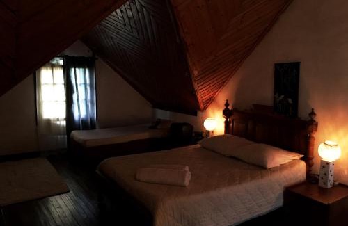 Antananarivo Avaradrano House | Le fumoir guest house familiale