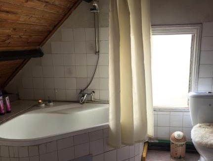 Antananarivo Avaradrano House | Le fumoir guest house familiale