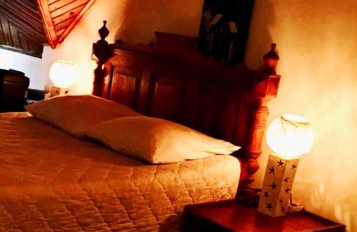 Antananarivo Avaradrano House | Le fumoir guest house familiale