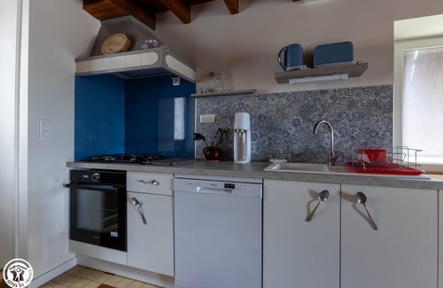 La Chapelle Sur Usson House | Le Gîte à la Campagne aux Pierres Violettes