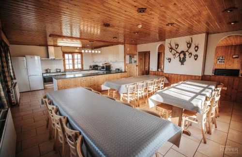 Chodes Ski Chalet | Le Gagnage 31 pers- Malmedy, rustique, vue, wellness