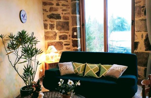 Saint-Martin-l'Aiguillon House | le gite du jardinier