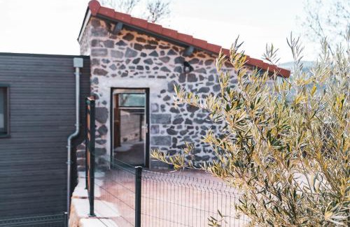 Coubon House | Le gite de la Bille