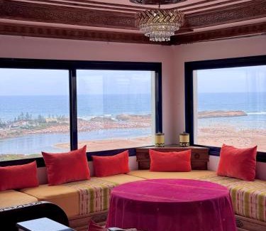 Oualidia Apartment | Le grand château Vue sur Mer uniquement les familles
