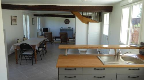 Chepoix House | Le Gros Tilleul