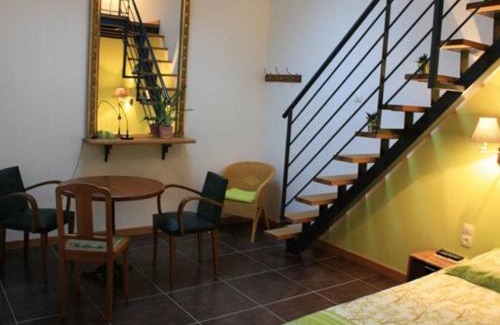 Brulange Bed & Breakfast | Le Jardin de Norah