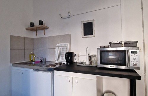 Besancon Apartment | "Le Klein", Studio au Calme au Centre de Besançon