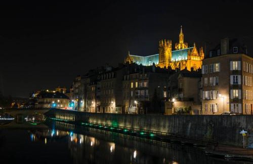 Metz-Centre – Ancienne Ville Apartment | Le Loft Spa au coeur de Metz (unenuitametz)