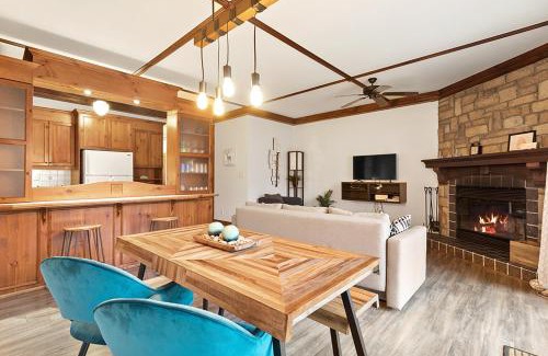Mont-Tremblant Apartment | Le Manoir 106-7 by Escapades Tremblant