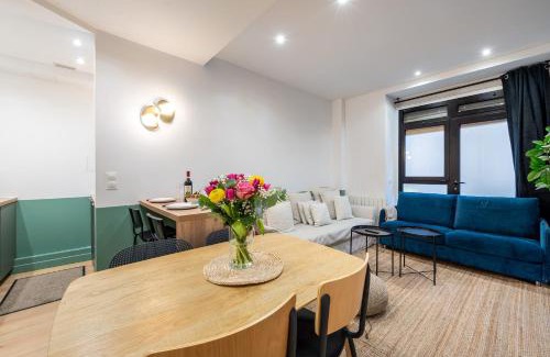 Strasbourg -Saint-Denis Apartment | Le Marais l 5BR & AC - Duplex Home in Paris