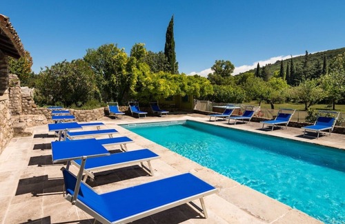Valaurie House | 🌅 Le Mas du Marin - Timeless escape in Drôme Provençale 🌅