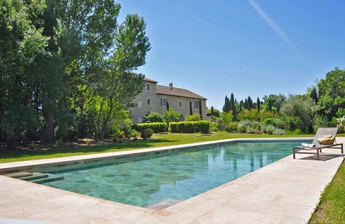 St.-Remy-de-Provence House | Le Mas Louis-Rose - Air conditioning - Heated pool - 6 Bedrooms - 4sdb