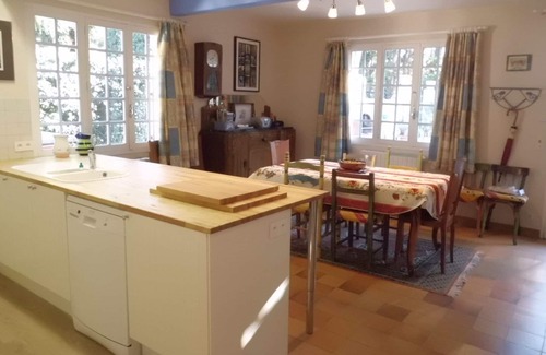 Rognonas Other | Le Mas-sleeps 8, 4bdrm, 4bathrm Self-Catering Farmhouse in the Heart of Provence