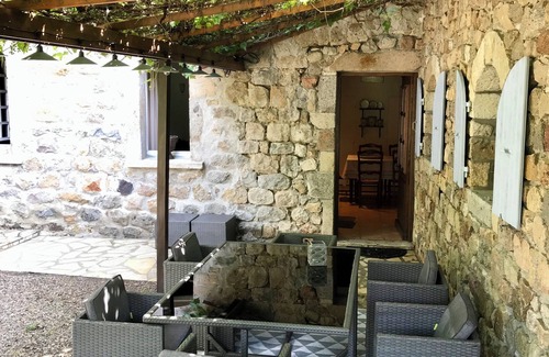 Saint-Pierreville House | Le Moulinage Chabriol - La Bergerie